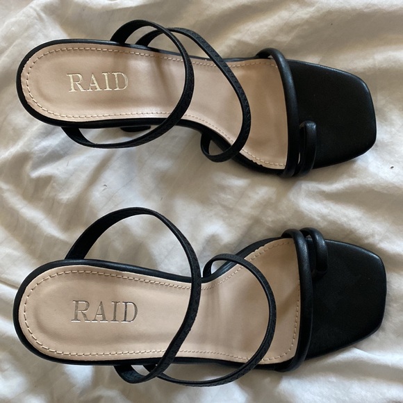 SOLD Raid Georgina Heeled Sandal Size 38 or 7 - Picture 5 of 9
